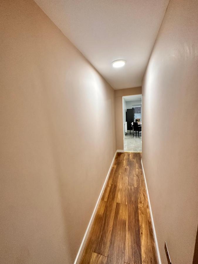 לונדון Canary Wharf Single Double And En-Suite Rooms מראה חיצוני תמונה