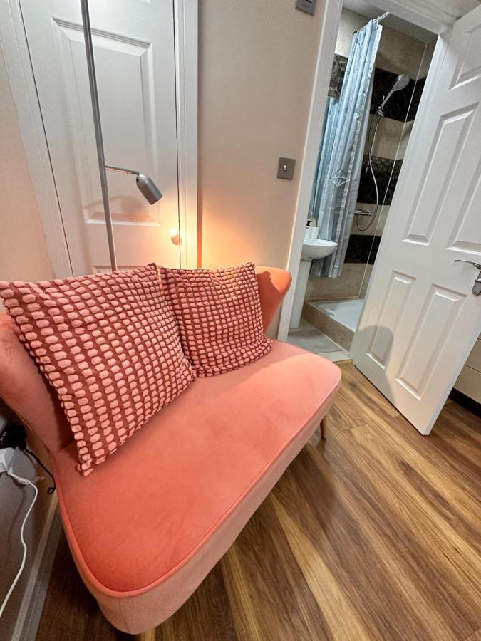 לונדון Canary Wharf Single Double And En-Suite Rooms מראה חיצוני תמונה