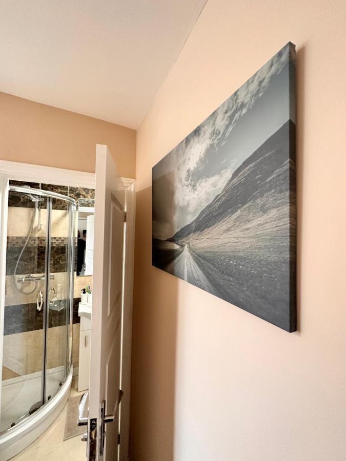 לונדון Canary Wharf Single Double And En-Suite Rooms מראה חיצוני תמונה