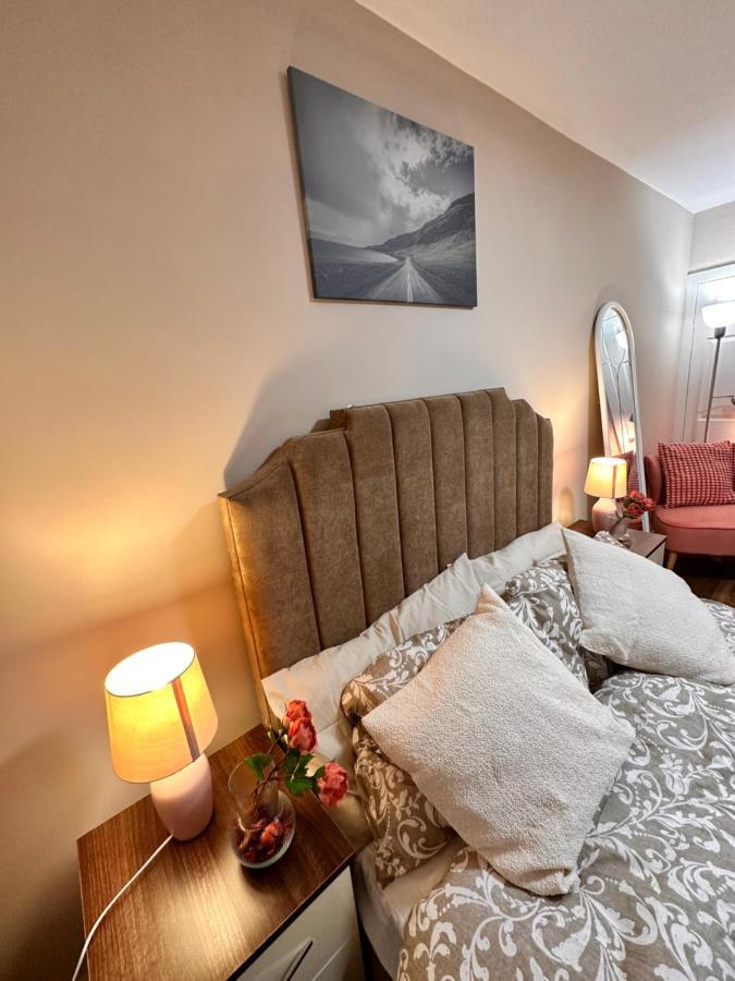 לונדון Canary Wharf Single Double And En-Suite Rooms מראה חיצוני תמונה