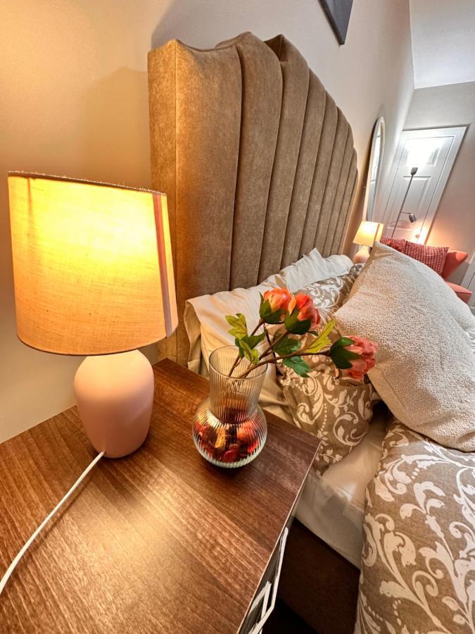 לונדון Canary Wharf Single Double And En-Suite Rooms מראה חיצוני תמונה
