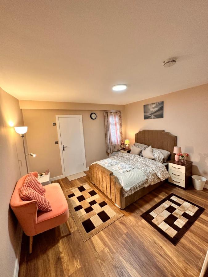 לונדון Canary Wharf Single Double And En-Suite Rooms מראה חיצוני תמונה